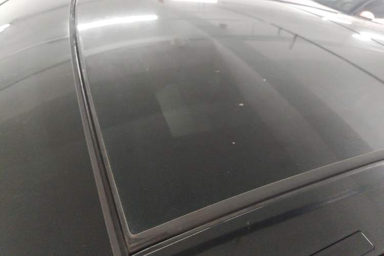 Used Mercedes-Benz R-Class 2014 R 320 4MATIC Business Model Roof