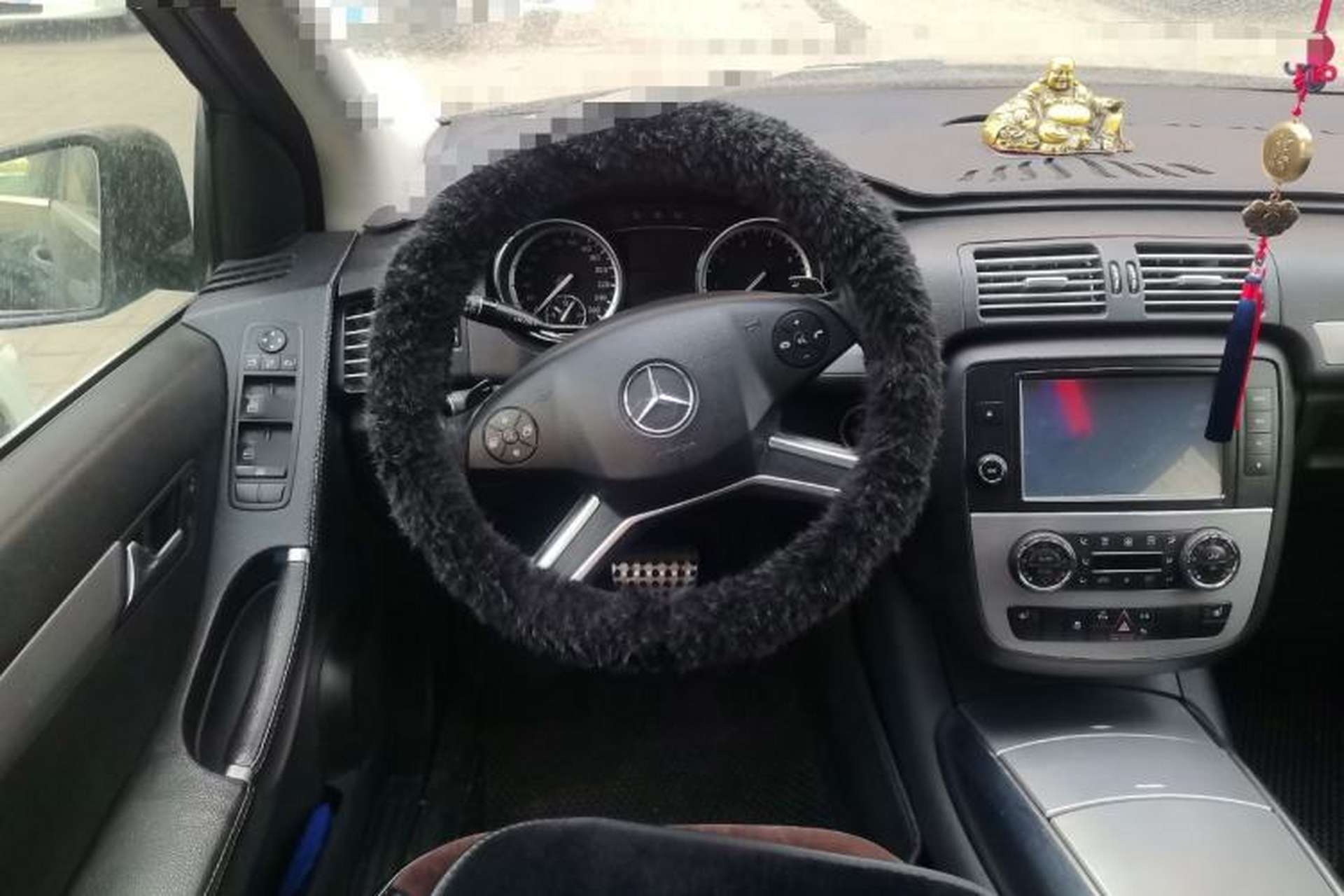 Used Mercedes-Benz R-Class 2014 R 320 4MATIC Business Model Steering Wheel