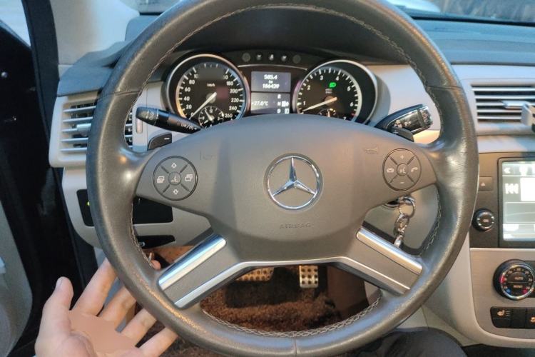 Used Mercedes-Benz R-Class 2014 R 320 4MATIC Business Model Steering Wheel