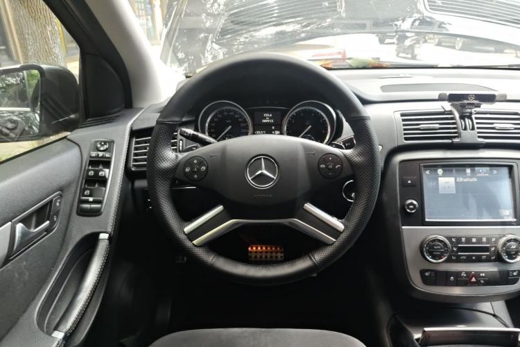 Used Mercedes-Benz R-Class 2014 R 320 4MATIC Business Model Steering Wheel