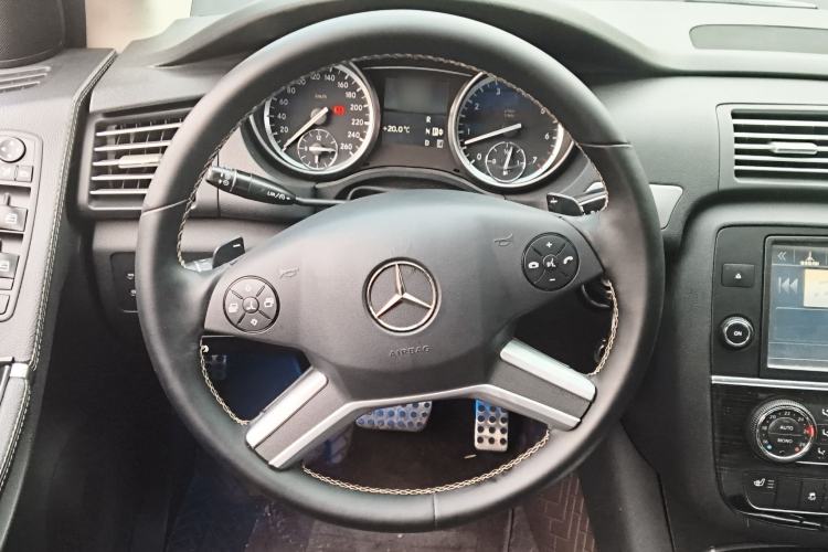 Used Mercedes-Benz R-Class 2014 R 320 4MATIC Business Model Steering Wheel