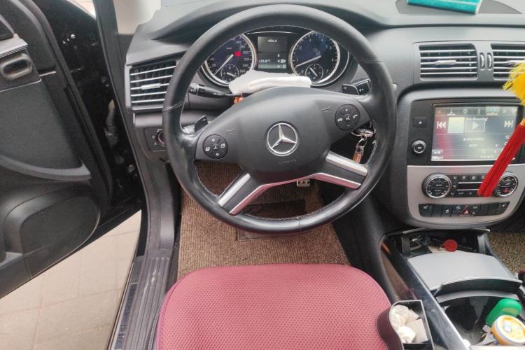 Used Mercedes-Benz R-Class 2014 R 320 4MATIC Business Model Steering Wheel