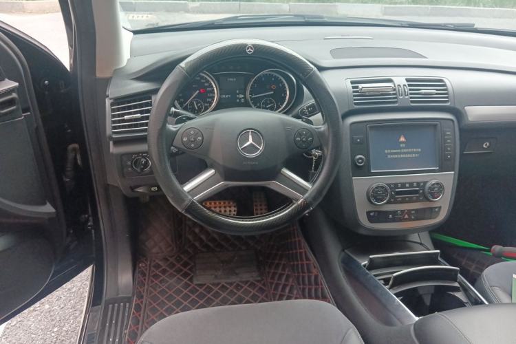 Used Mercedes-Benz R-Class 2014 R 320 4MATIC Business Model Steering Wheel