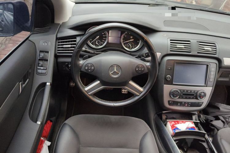 Used Mercedes-Benz R-Class 2014 R 320 4MATIC Business Model Steering Wheel