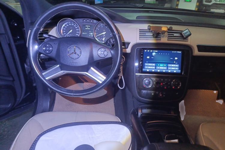 Used Mercedes-Benz R-Class 2014 R 400 4MATIC Business Model Steering Wheel