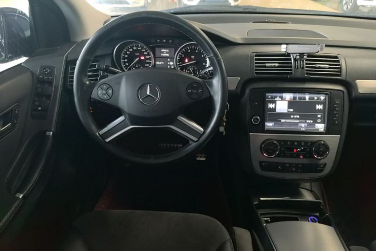 Used Mercedes-Benz R-Class 2014 R 320 4MATIC Business Model Steering Wheel