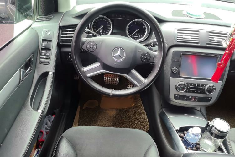 Used Mercedes-Benz R-Class 2014 R 320 4MATIC Business Model Steering Wheel