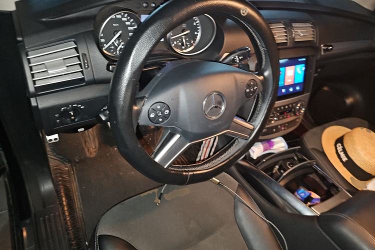 Used Mercedes-Benz R-Class 2014 R 320 4MATIC Business Model Steering Wheel