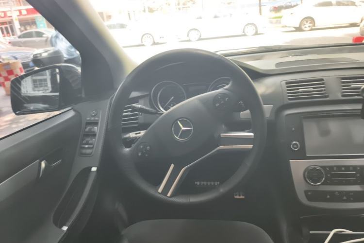 Used Mercedes-Benz R-Class 2014 R 320 4MATIC Business Model Steering Wheel