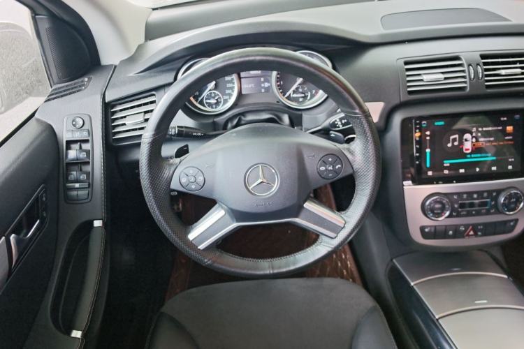 Used Mercedes-Benz R-Class 2014 R 320 4MATIC Business Model Steering Wheel