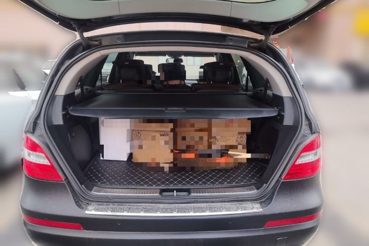 Used Mercedes-Benz R-Class 2014 R 320 4MATIC Business Model Trunk
