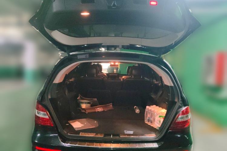 Used Mercedes-Benz R-Class 2014 R 320 4MATIC Business Model Trunk