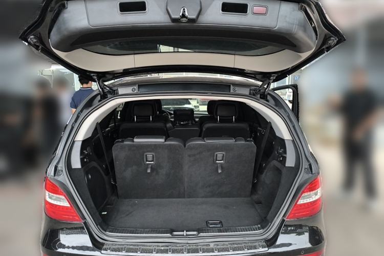 Used Mercedes-Benz R-Class 2014 R 320 4MATIC Business Model Trunk