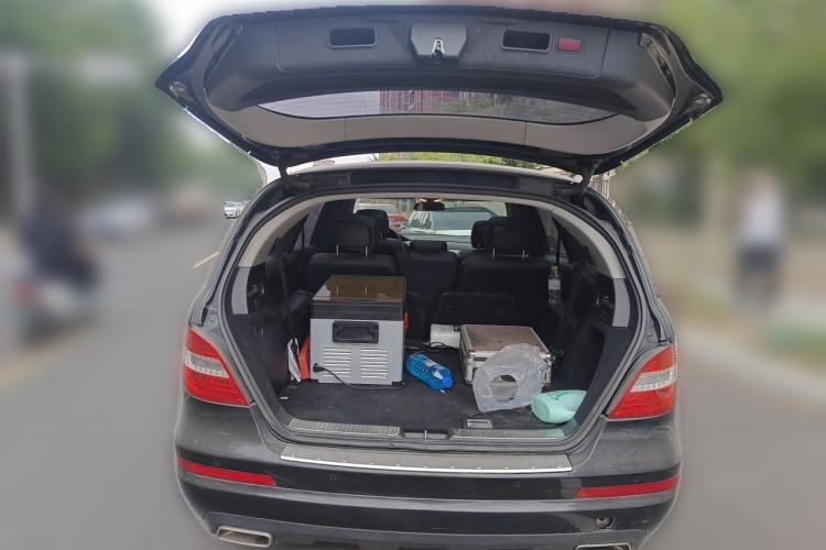 Used Mercedes-Benz R-Class 2014 R 320 4MATIC Business Model Trunk
