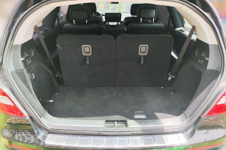 Used Mercedes-Benz R-Class 2014 R 320 4MATIC Business Model Trunk