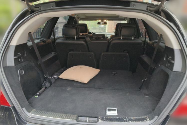 Used Mercedes-Benz R-Class 2014 R 320 4MATIC Business Model Trunk