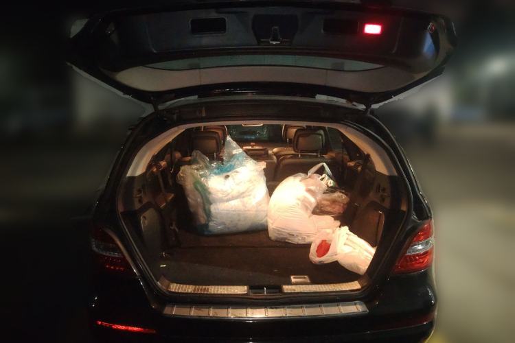 Used Mercedes-Benz R-Class 2014 R 320 4MATIC Business Model Trunk