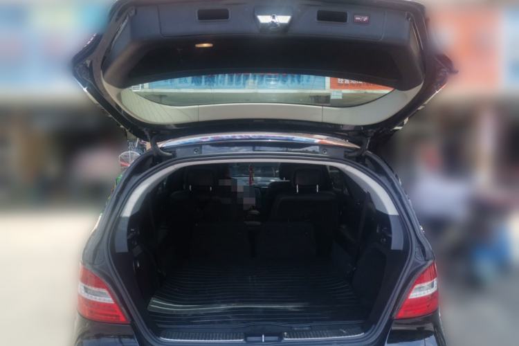Used Mercedes-Benz R-Class 2014 R 400 4MATIC Business Model Trunk