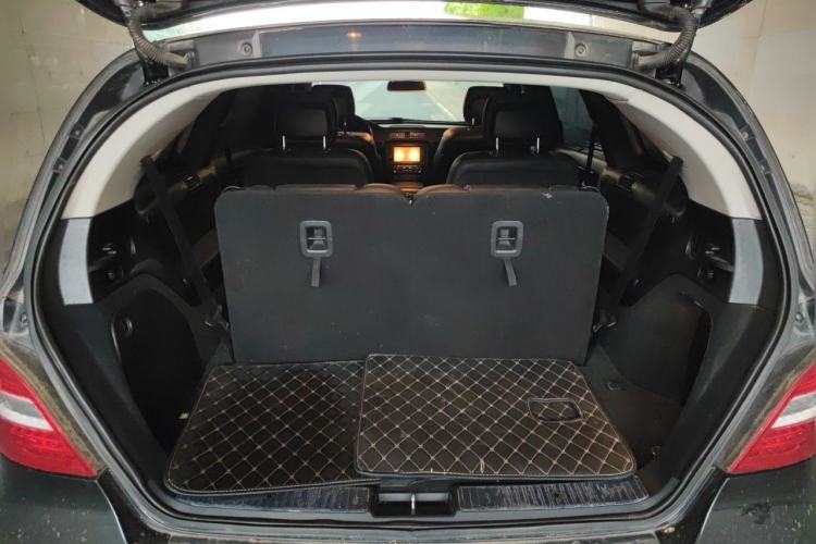 Used Mercedes-Benz R-Class 2014 R 400 4MATIC Business Model Trunk