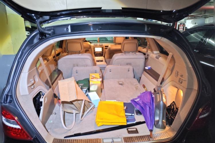 Used Mercedes-Benz R-Class 2014 R 400 4MATIC Business Model Trunk
