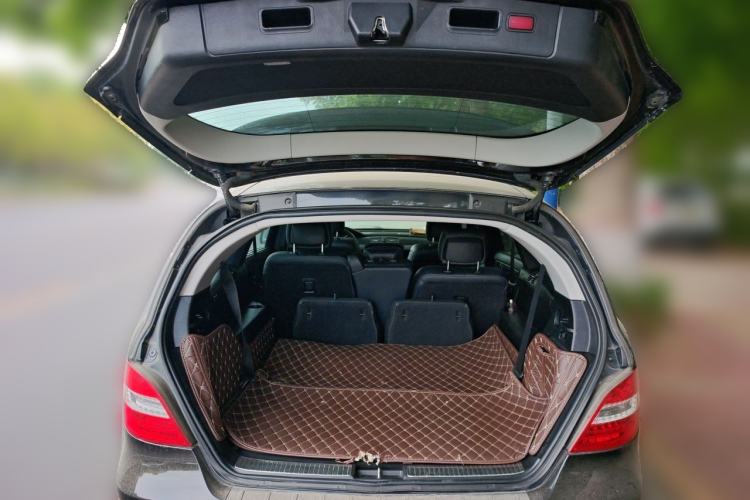 Used Mercedes-Benz R-Class 2014 R 320 4MATIC Business Model Trunk