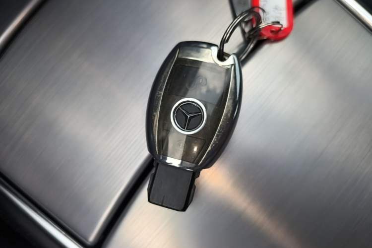 Used Mercedes-Benz R-Class 2014 R 320 4MATIC Business Model Vehicle Key
