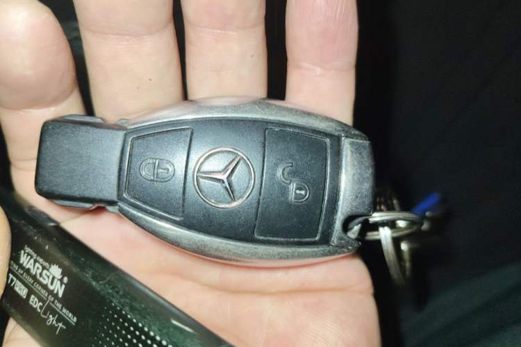 Used Mercedes-Benz R-Class 2014 R 320 4MATIC Business Model Vehicle Key