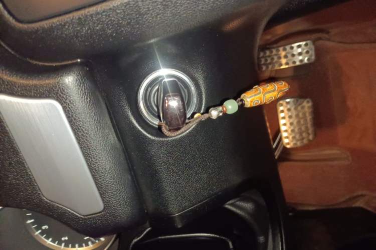 Used Mercedes-Benz R-Class 2014 R 320 4MATIC Business Model Vehicle Key