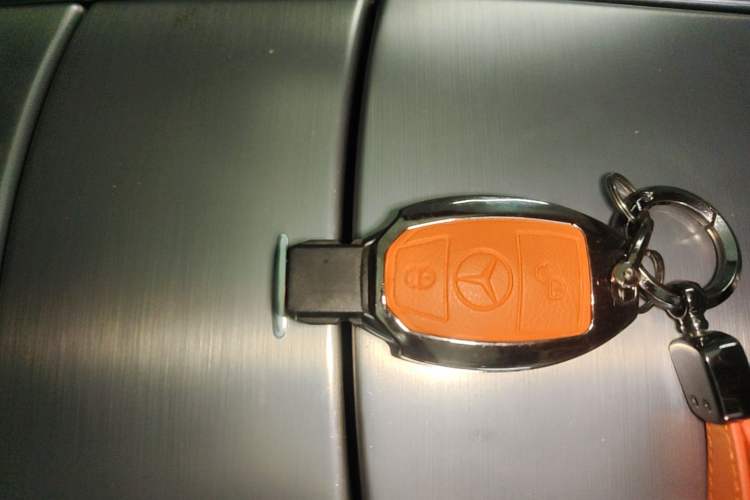 Used Mercedes-Benz R-Class 2014 R 320 4MATIC Business Model Vehicle Key