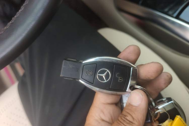 Used Mercedes-Benz R-Class 2014 R 320 4MATIC Luxury Model Vehicle Key