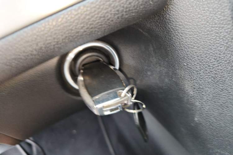 Used Mercedes-Benz R-Class 2014 R 320 4MATIC Business Model Vehicle Key