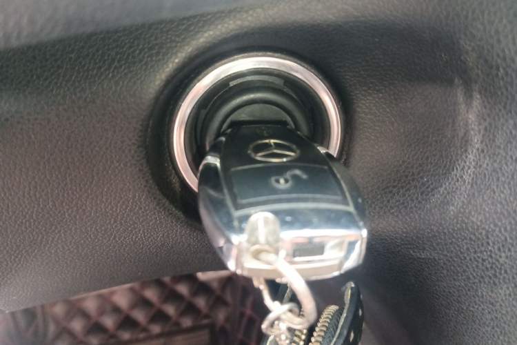 Used Mercedes-Benz R-Class 2014 R 320 4MATIC Business Model Vehicle Key
