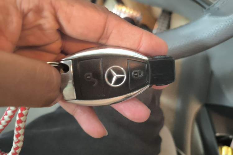 Used Mercedes-Benz R-Class 2014 R 320 4MATIC Business Model Vehicle Key