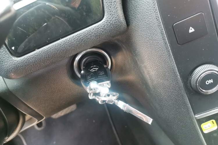 Used Mercedes-Benz R-Class 2014 R 400 4MATIC Business Model Vehicle Key