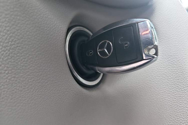 Used Mercedes-Benz R-Class 2014 R 320 4MATIC Business Model Vehicle Key