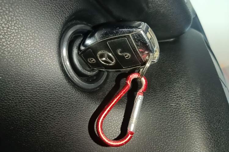 Used Mercedes-Benz R-Class 2014 R 320 4MATIC Business Model Vehicle Key
