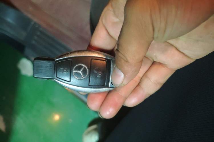 Used Mercedes-Benz R-Class 2014 R 320 4MATIC Luxury Model Vehicle Key