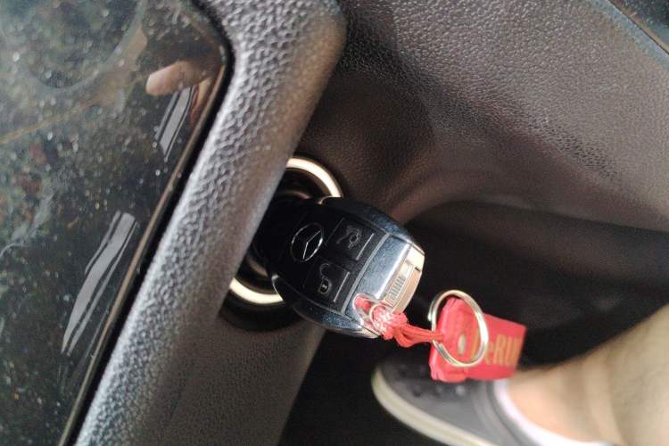 Used Mercedes-Benz R-Class 2014 R 400 4MATIC Business Model Vehicle Key