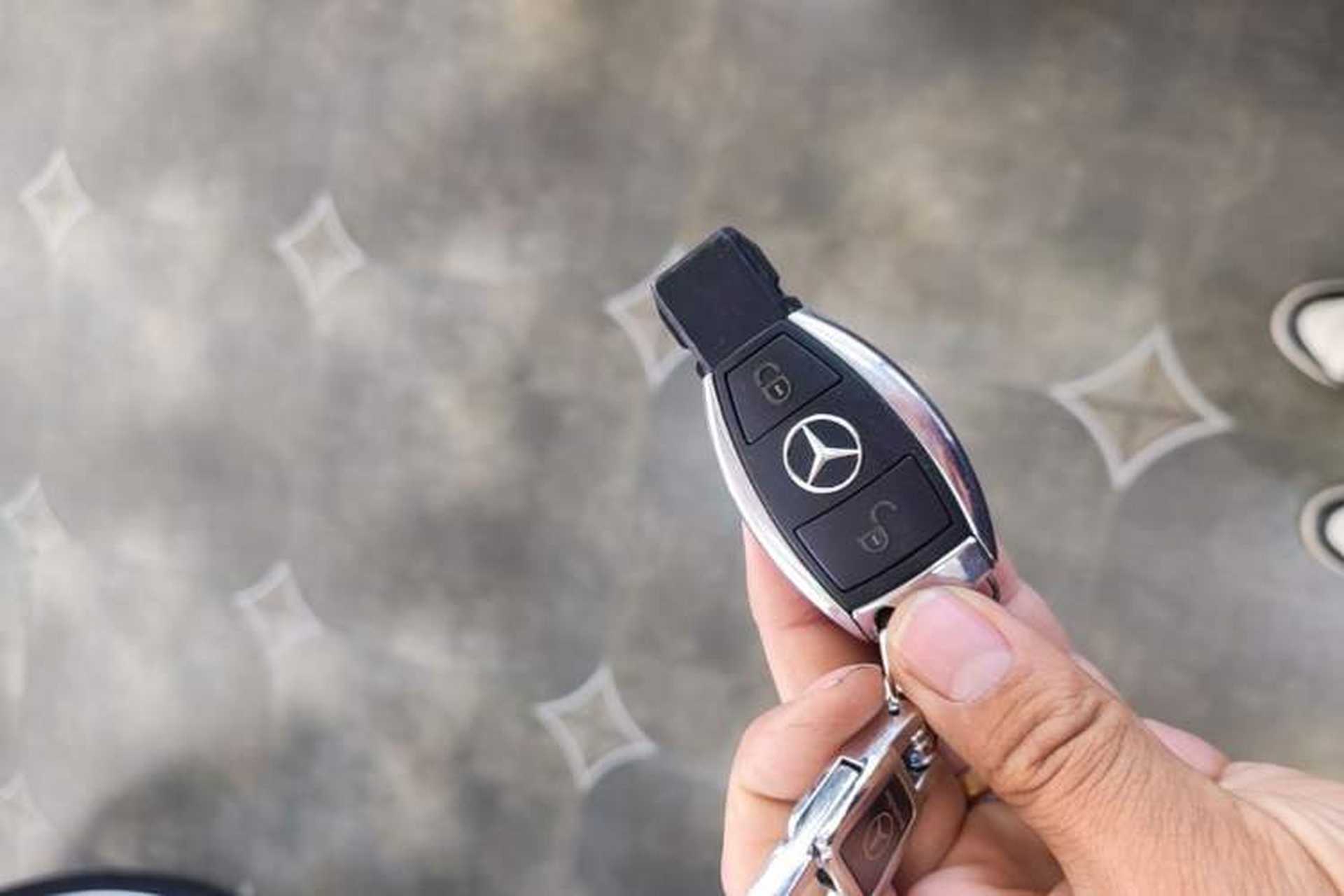 Used Mercedes-Benz R-Class 2014 R 320 4MATIC Business Model Vehicle Key