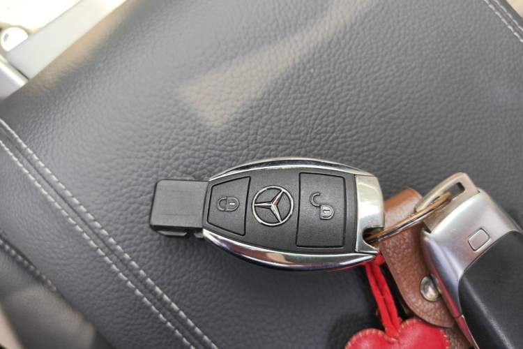 Used Mercedes-Benz R-Class 2014 R 320 4MATIC Business Model Vehicle Key