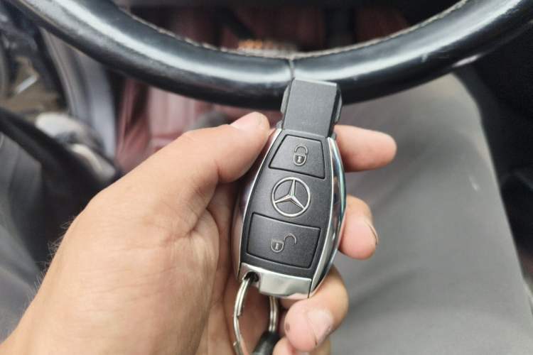 Used Mercedes-Benz R-Class 2014 R 320 4MATIC Business Model Vehicle Key