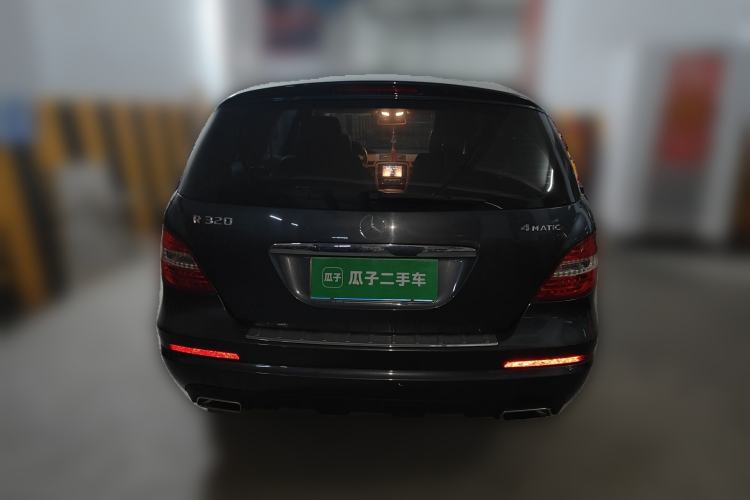 Used Mercedes-Benz R-Class 2014 R 320 4MATIC Luxury Model Rear