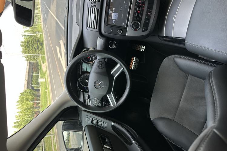Used Mercedes-Benz R-Class 2014 R 320 4MATIC Business Model Steering Wheel