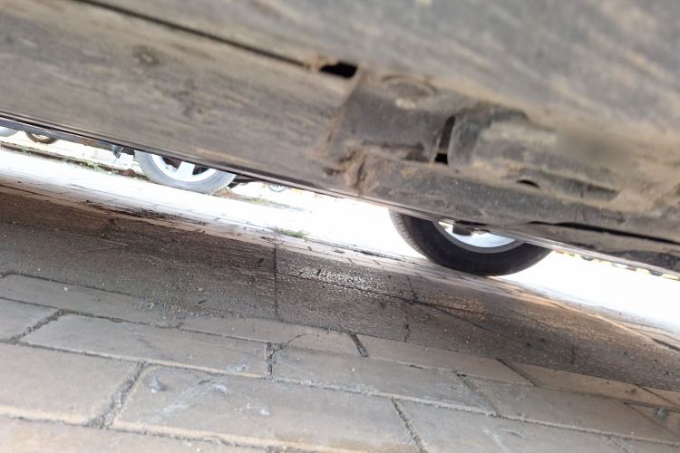 Used Mercedes-Benz R-Class 2014 R 320 4MATIC Luxury Model Chassis Front Right