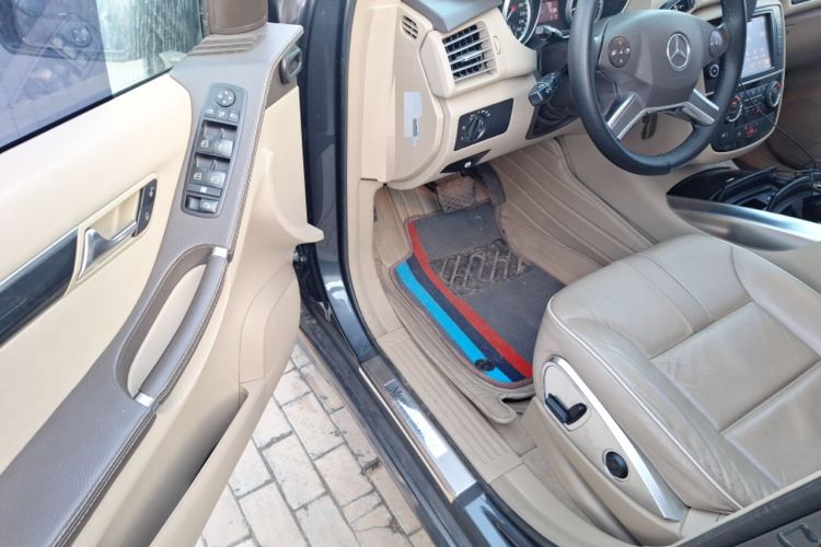 Used Mercedes-Benz R-Class 2014 R 320 4MATIC Luxury Model Driver Seat