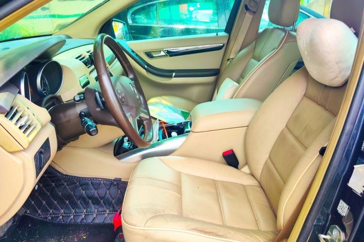 Used Mercedes-Benz R-Class 2014 R 400 4MATIC Business Model Left Front Seat