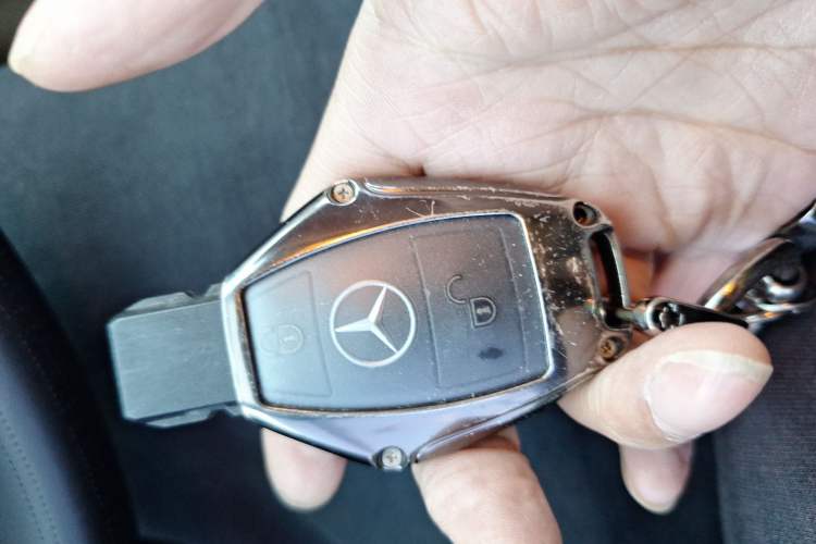 Used Mercedes-Benz R-Class 2014 R 320 4MATIC Luxury Model Vehicle Key