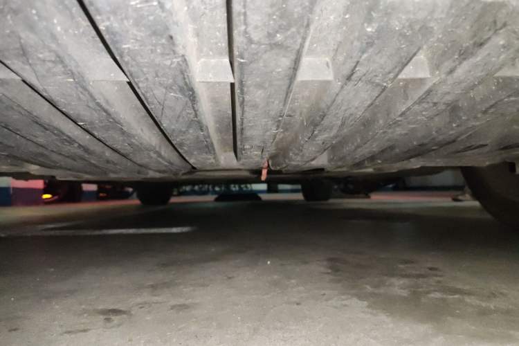 Used Mercedes-Benz R-Class 2014 R 400 4MATIC Business Model Chassis Front