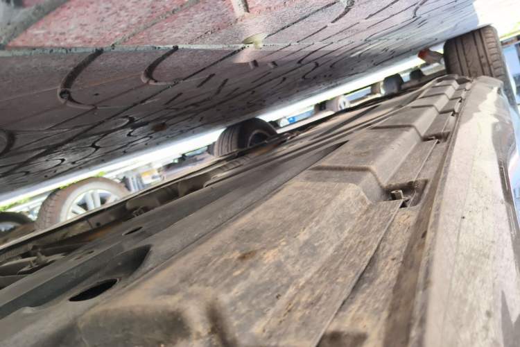 Used Mercedes-Benz R-Class 2014 R 320 4MATIC Business Model Chassis Front Right