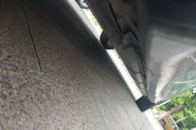 Used Mercedes-Benz R-Class 2014 R 400 4MATIC Business Model Chassis Front Left